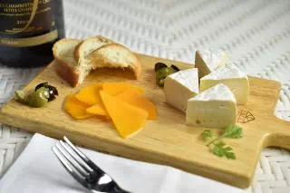 おつまみ - チーズの盛り合わせ
